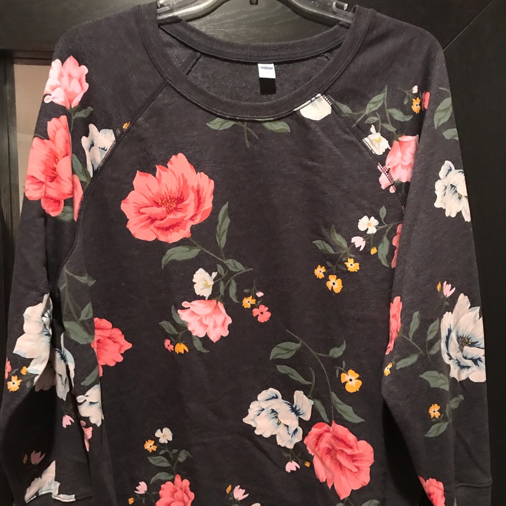 Sweatshirt